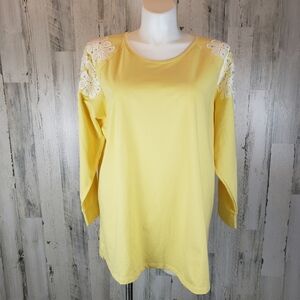 Quacker Factory Yellow Top with Lace Shoulders Size 2X